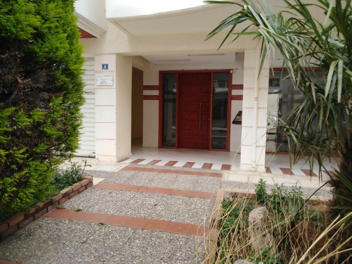 Small House In North Euosmos * Thessaloniki