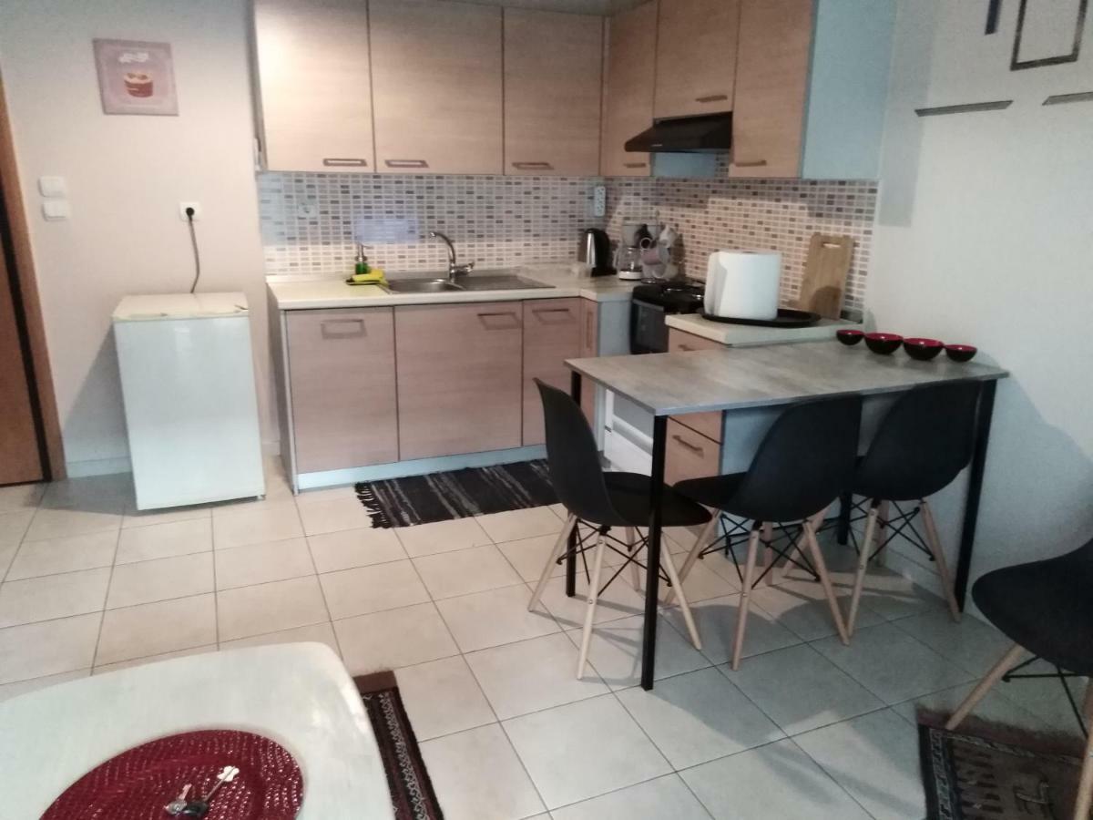 Small House In North Euosmos Apartment Thessaloniki