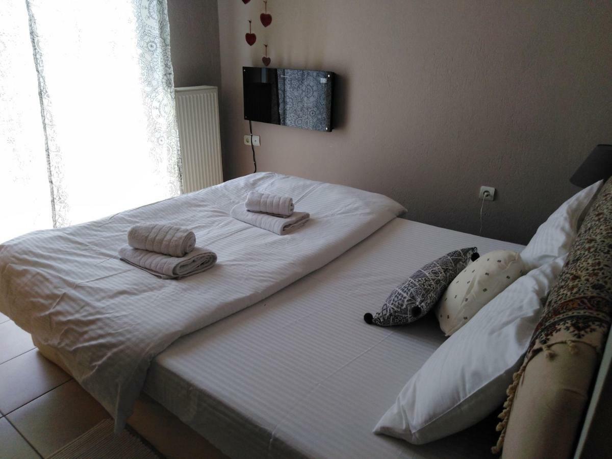 Apartment Small House In North Euosmos Thessaloniki