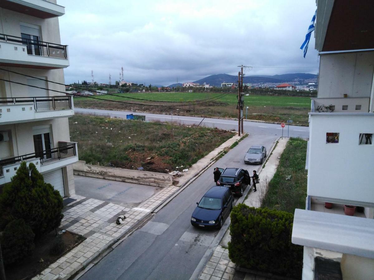 Small House In North Euosmos * Thessaloniki